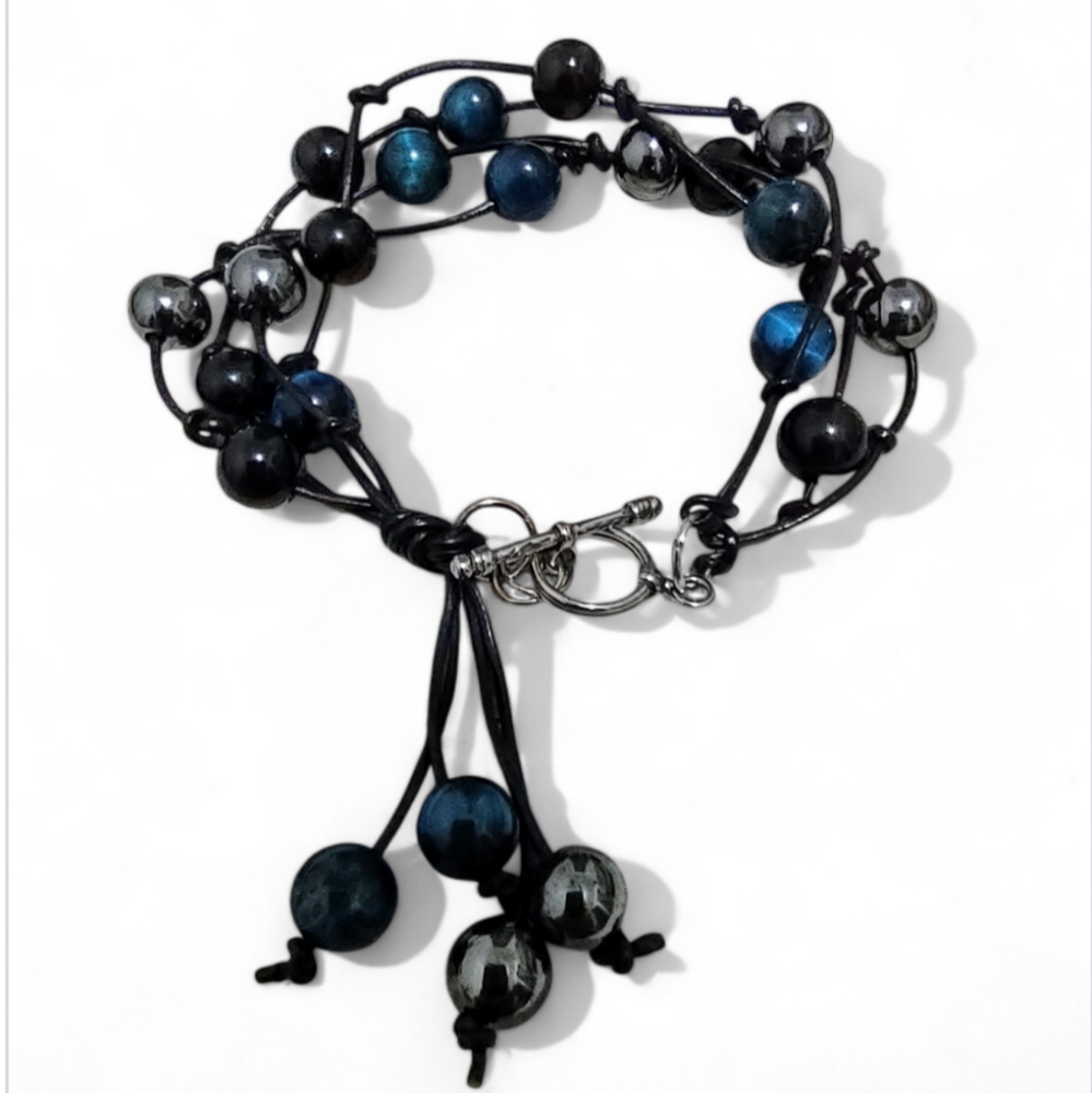 Leather Bracelet for Women with Interlocking Pattern. Anniversary Gift